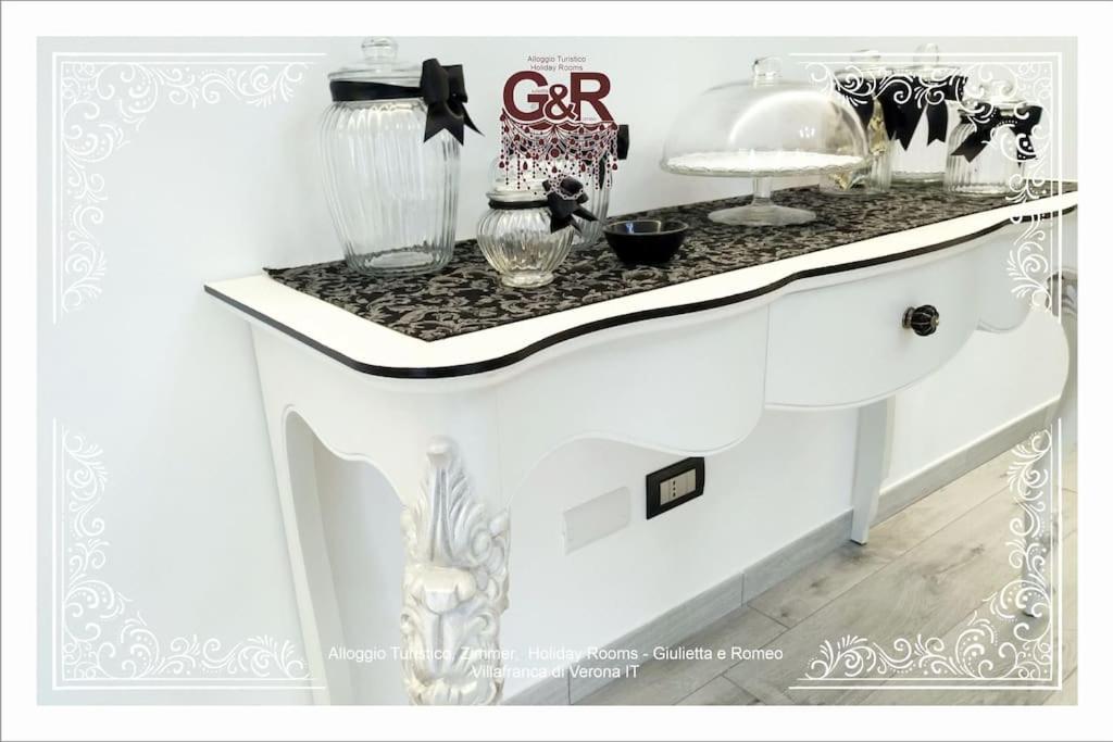 Alloggio Turistico Giulietta E Romeo - Intero Appartamento - Villafranca Di Verona, Zimmer, Holiday Rooms 外观 照片
