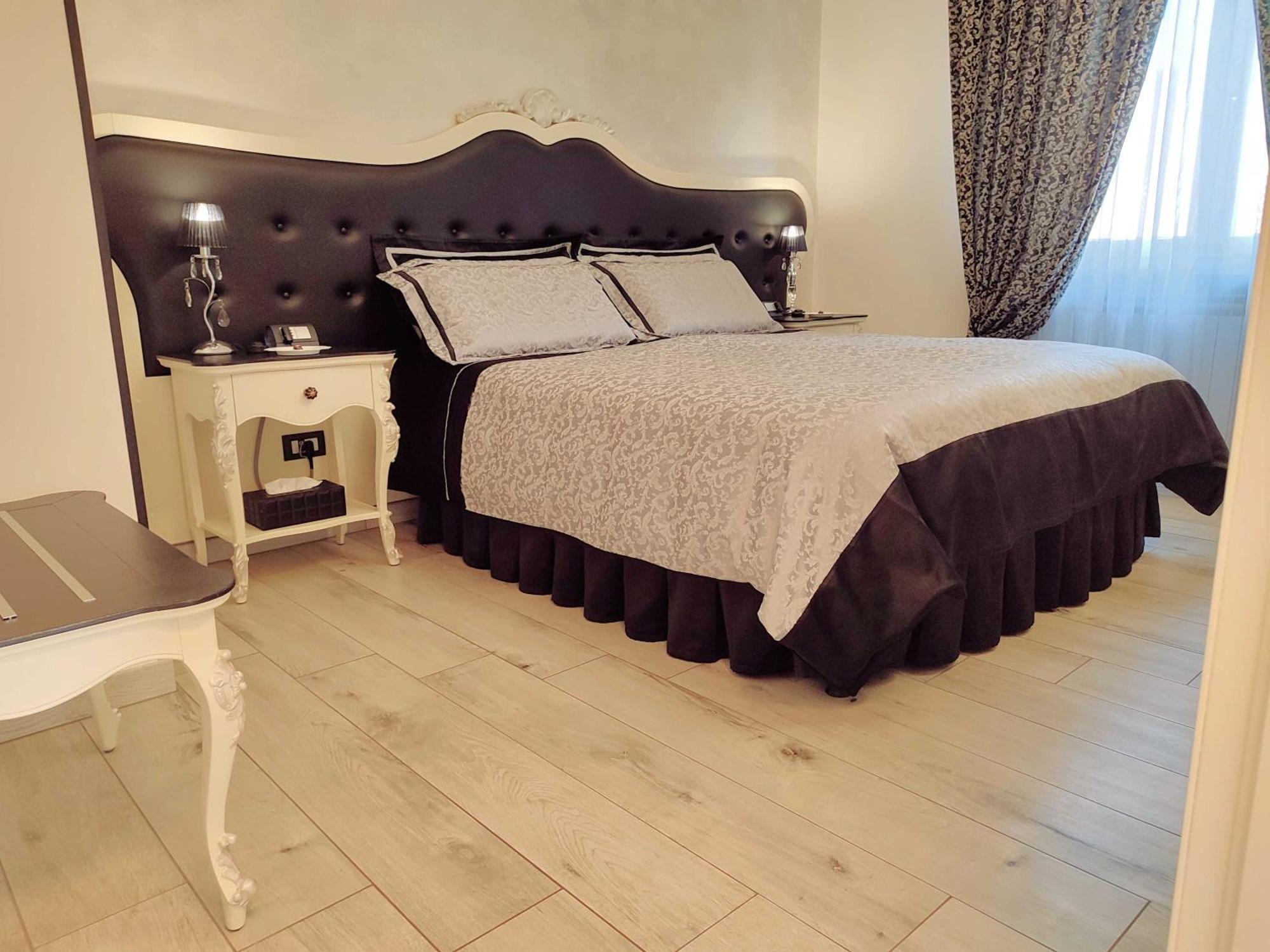Alloggio Turistico Giulietta E Romeo - Intero Appartamento - Villafranca Di Verona, Zimmer, Holiday Rooms 外观 照片