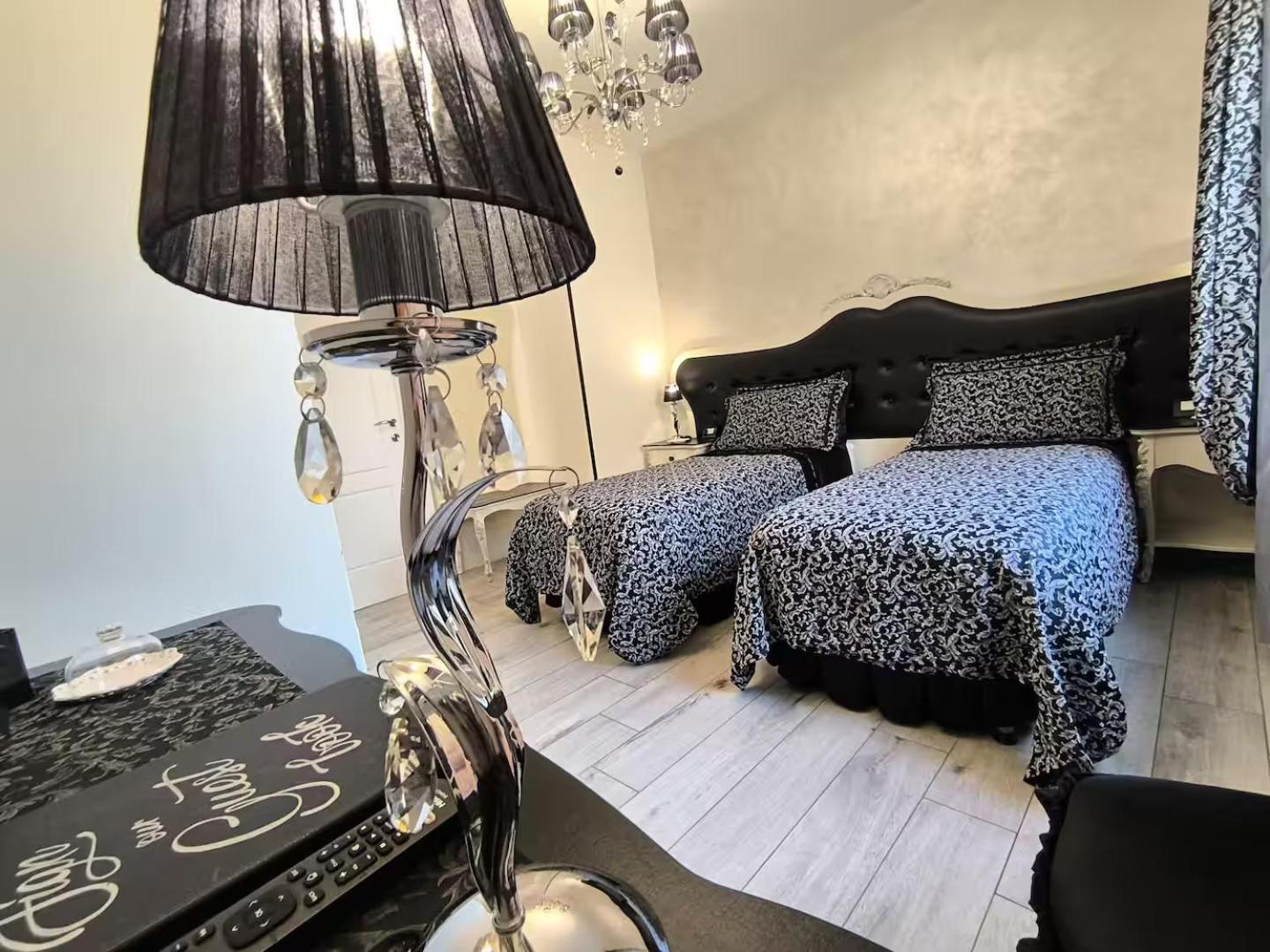Alloggio Turistico Giulietta E Romeo - Intero Appartamento - Villafranca Di Verona, Zimmer, Holiday Rooms 外观 照片